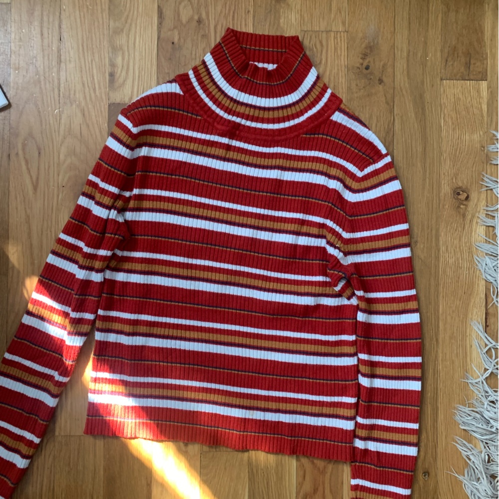 ribbed striped turtleneck. size small great condition